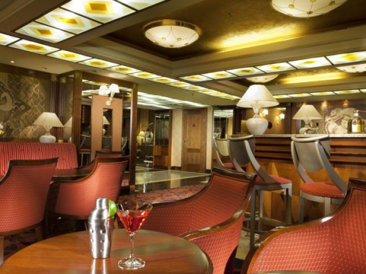 Accessible Luxury Hotel Card image