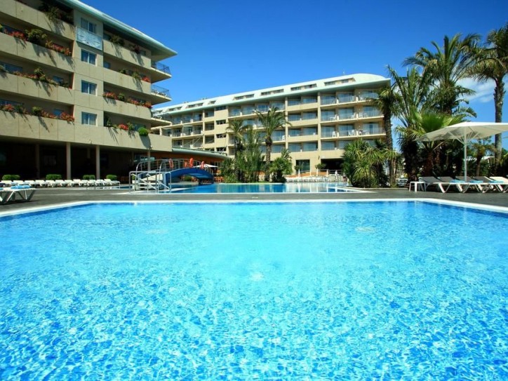 Wheelchair-Friendly Beach Hotel Card image