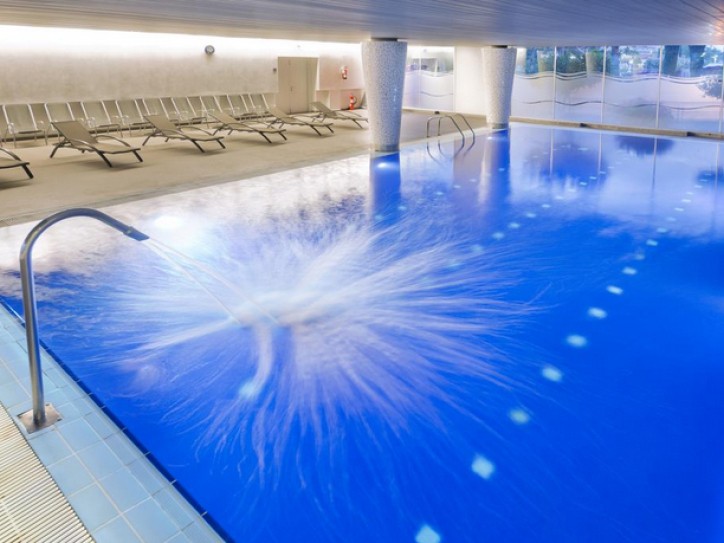 Wheelchair-Friendly Beach Hotel Card image
