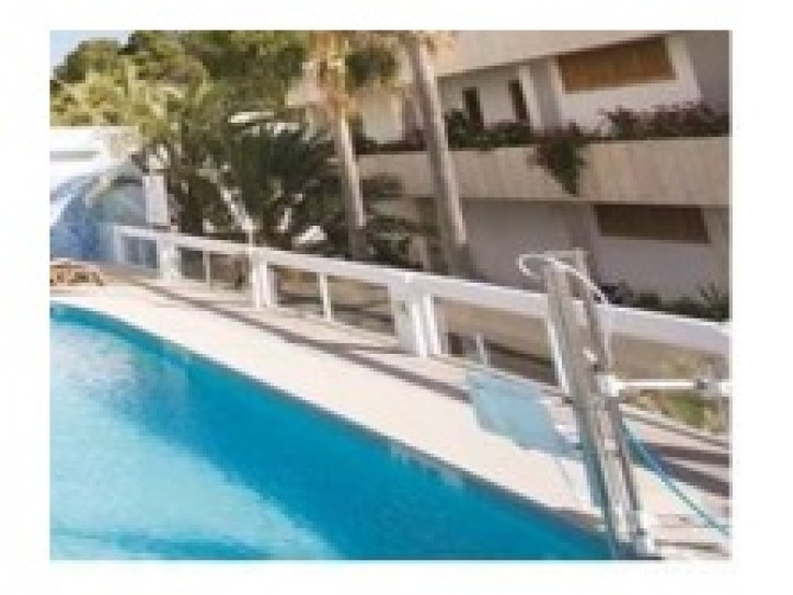 Wheelchair friendly beach hotel Card image