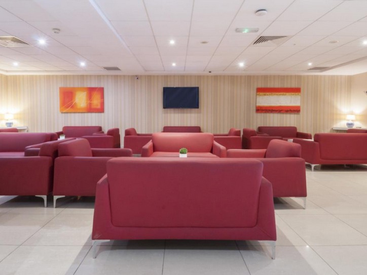 Wheelchair-Friendly Beach Hotel Card image