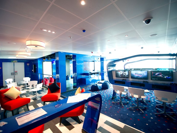 P&O World Cruises Card image