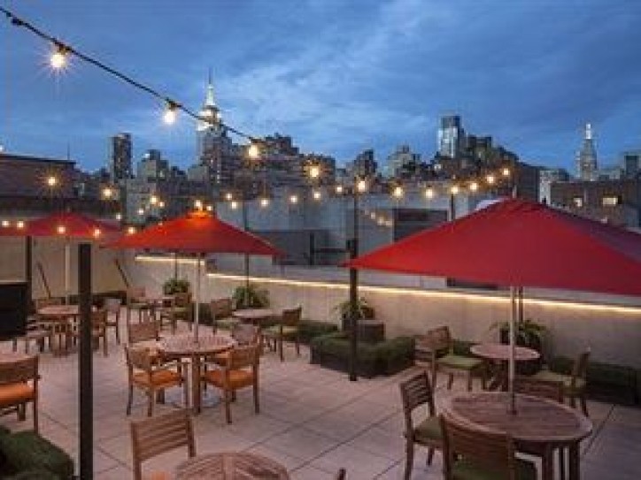 Trendy City Hotel Card image