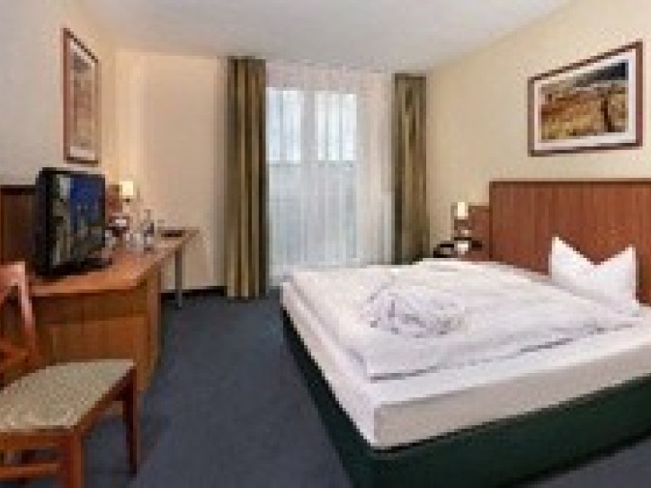Accessible three star hotel Card image