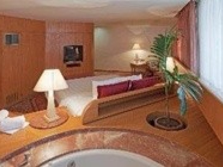 Accessible 4 star hotel Card image