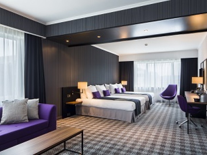 Luxury 5 star hotel Card image