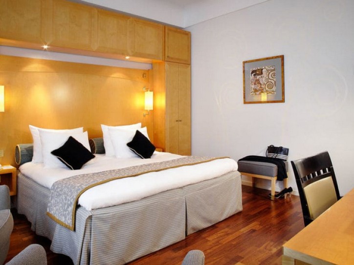 Accessible 4-Star Hotel Card image