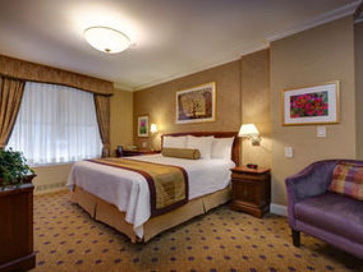 Central Hotel Card image