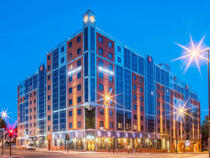 Modern Central hotel Card image