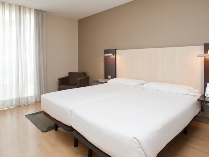 Accessible three star hotel Card image
