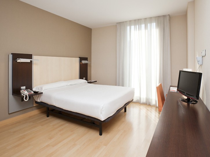 Accessible three star hotel Card image