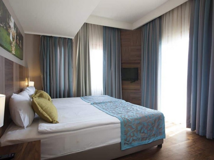 Accessible Luxury Spa Hotel Card image