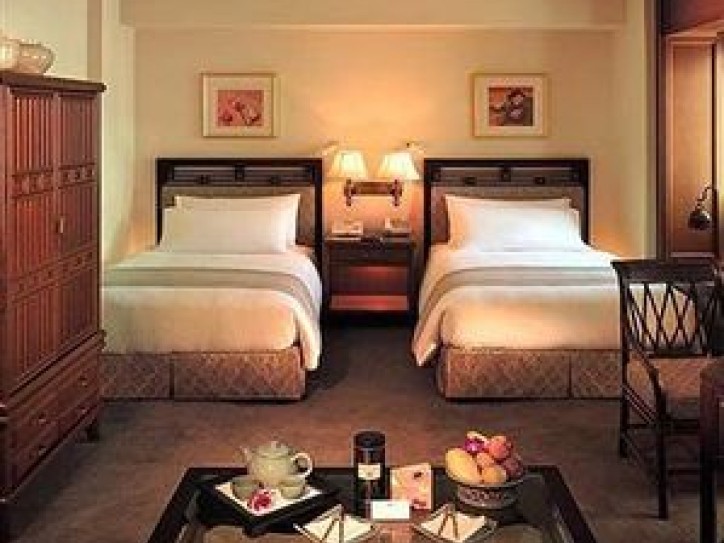 Luxury 5 star hotel Card image
