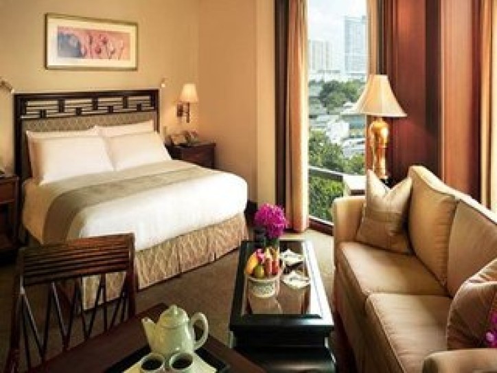 Luxury 5 star hotel Card image
