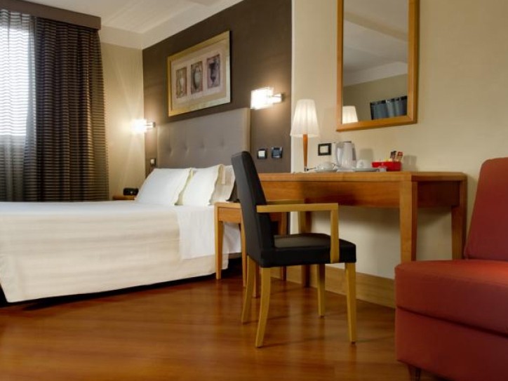 Accessible Hotel near Vatican City Card image