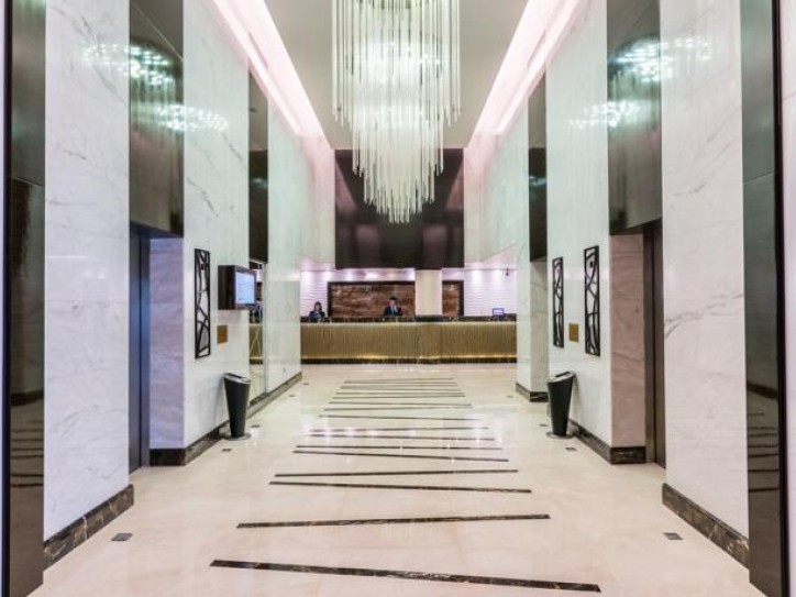 Luxury 5-Star Hotel Card image