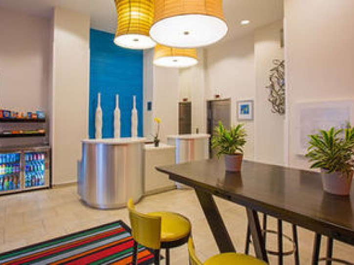 Urban Retreat Hotel Card image