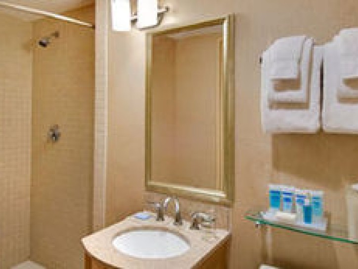 Urban Retreat Hotel Card image