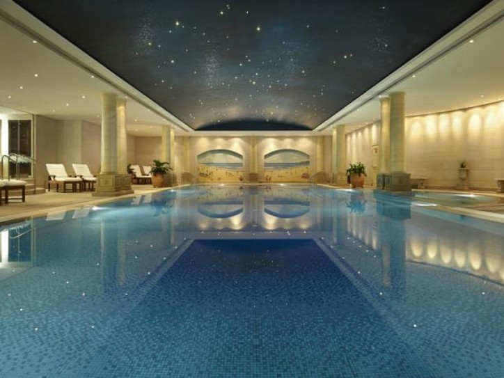 Luxury 5 star hotel Card image