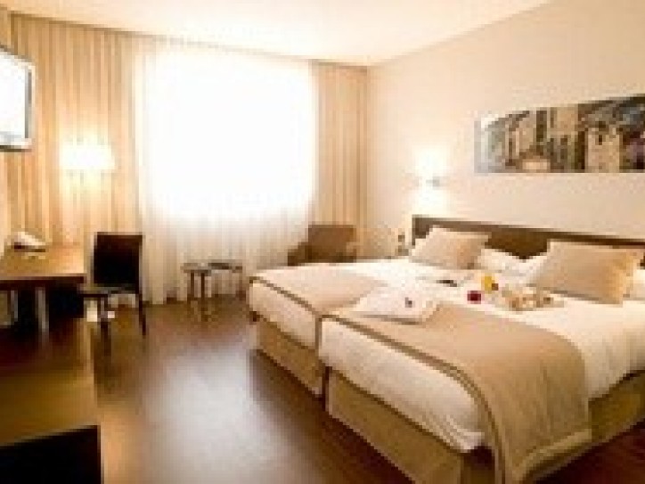 Accessible 4 star hotel Card image