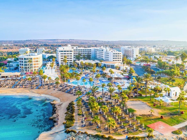 Wheelchair-Friendly Beach Hotel Card image