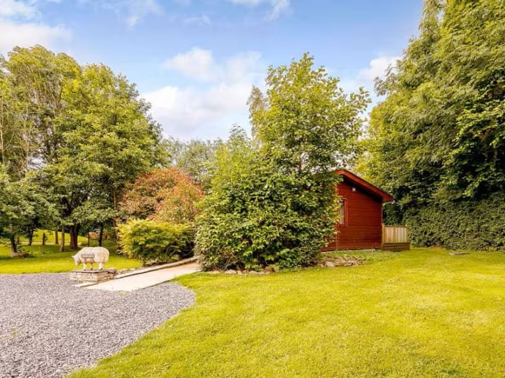 Countryside Log Cabin Card image
