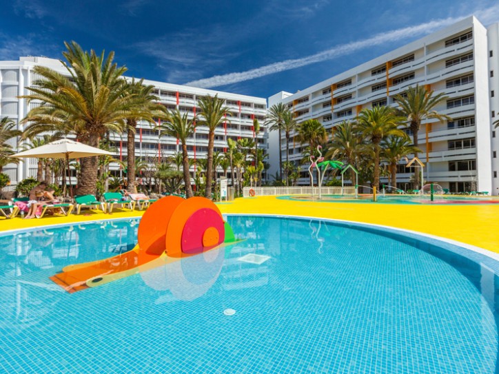 Wheelchair-friendly beach hotel Card image