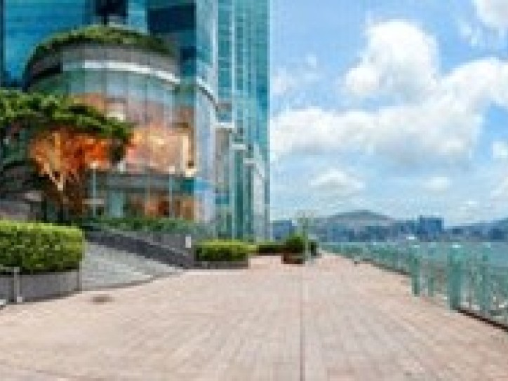 Luxury 5 star hotel Card image