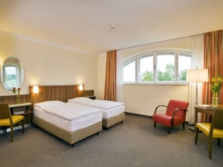 Accessible 4 star hotel Card image