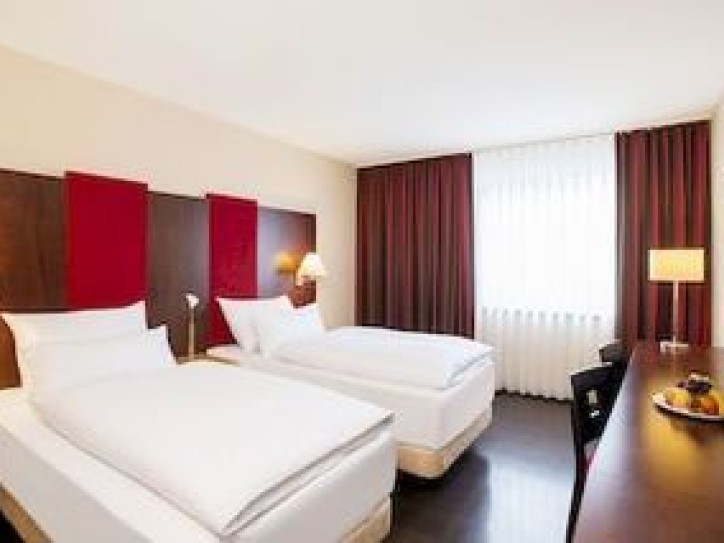 Accessible Airport Hotel Card image