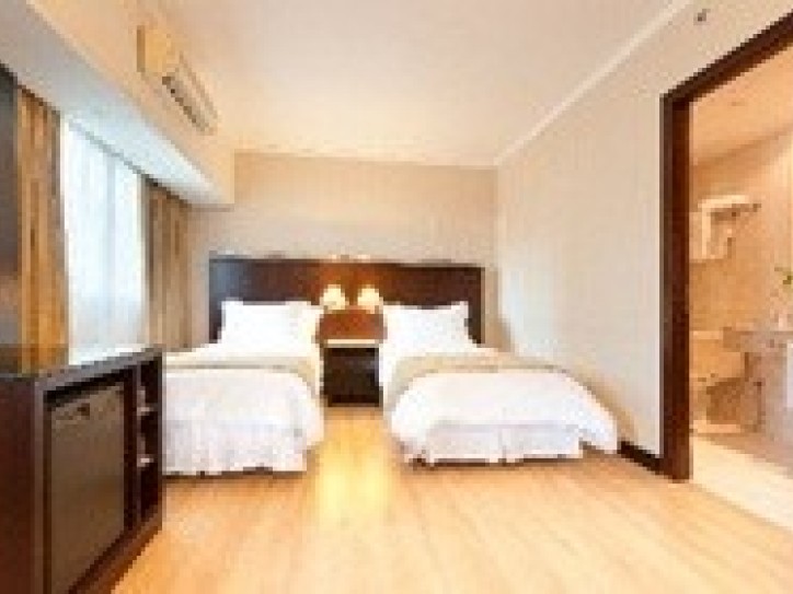 Accessible Spa Hotel Card image