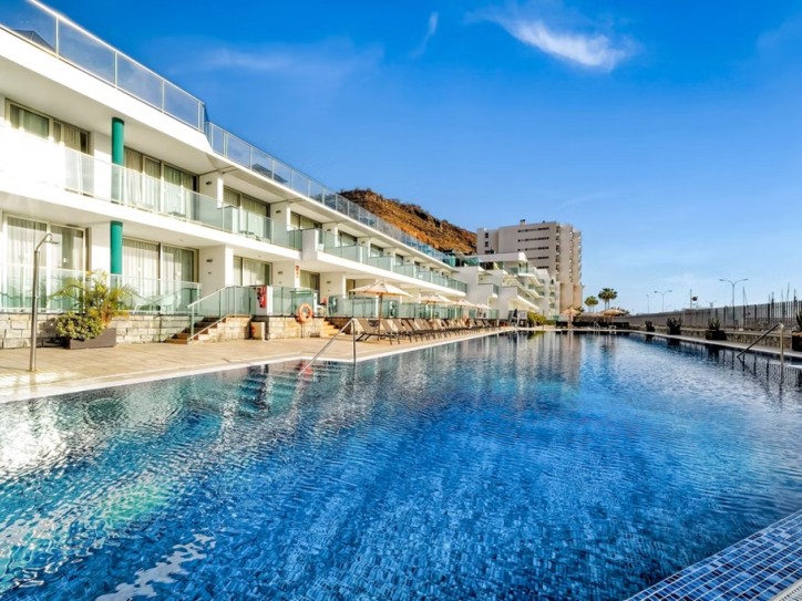 Wheelchair Friendly Beach Hotel Card image
