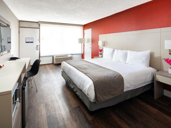Accessible International Drive Hotel Card image