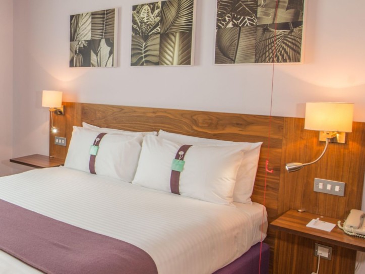 Wheelchair friendly city break hotel Card image