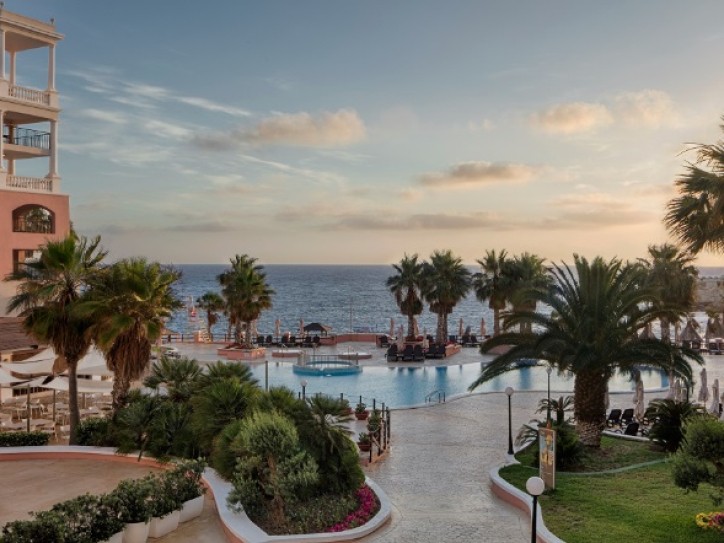 Acessible Beach Hotel Card image