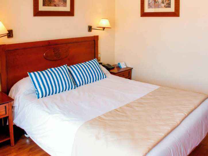 Sea View hotel Card image