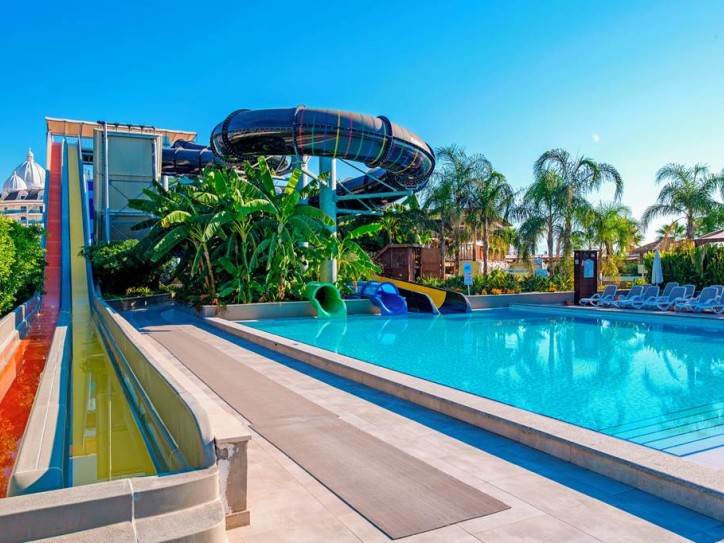 Relax by the Sea at Our Accessible Luxury Beach Hotel Card image