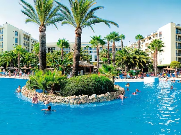 Accessible Beach hotel Card image