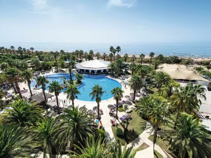 Accessible Beach hotel Card image