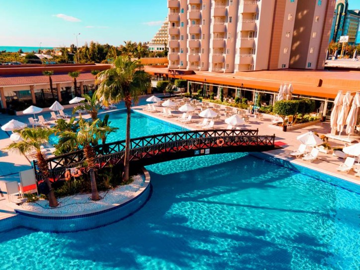 Easy, Comfortable, and Accessible 3-Star Stays Card image