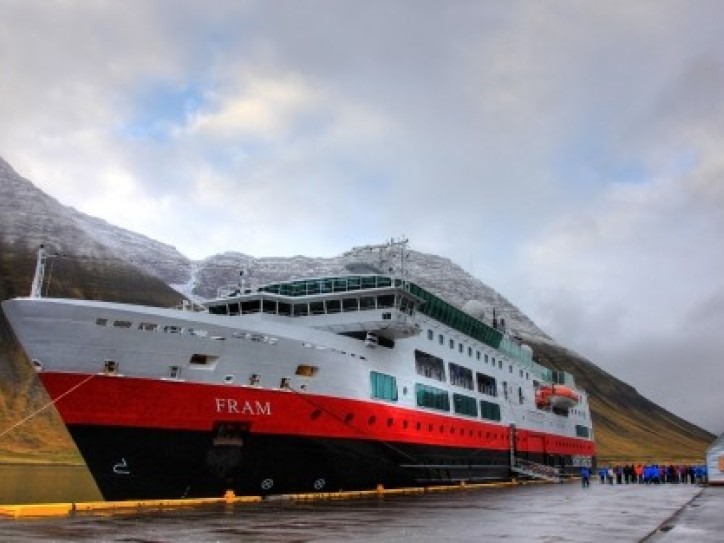 Hurtigruten Iceland Cruises Card image