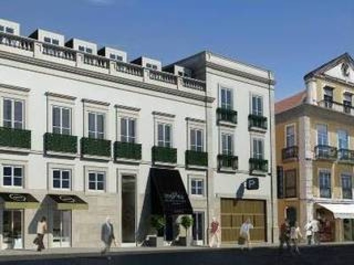Luxury Central Hotel Card image