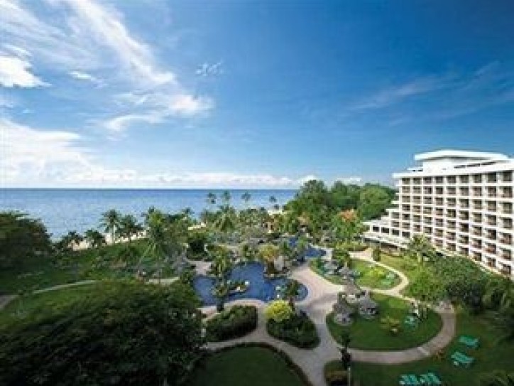 Beachfront Hotel Card image