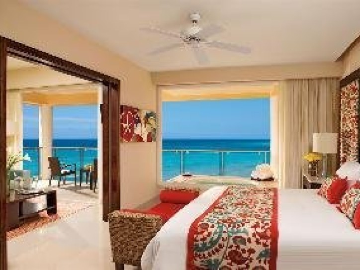 Beachfront hotel Card image
