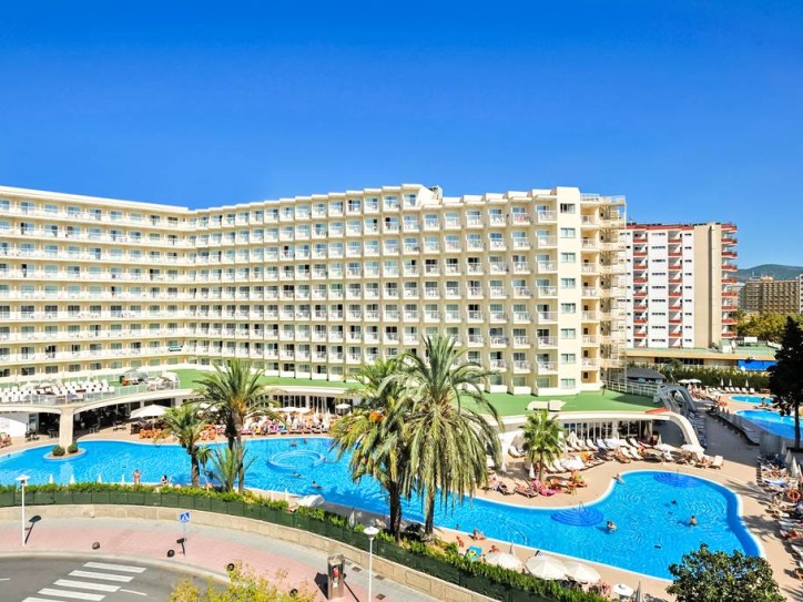 Accessible beach hotel Card image