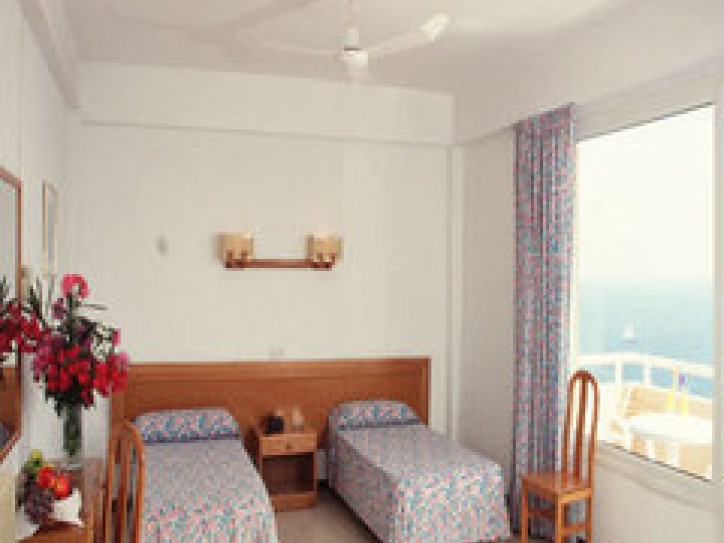 Accessible Beach Hotel Card image