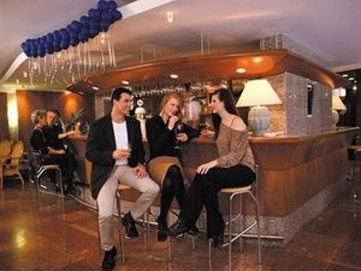 Supported Spa Holiday Card image
