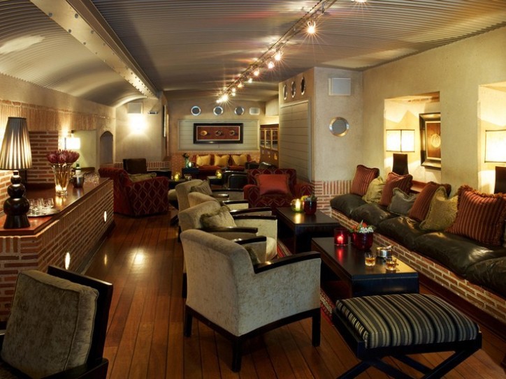 Luxury Harbour hotel Card image