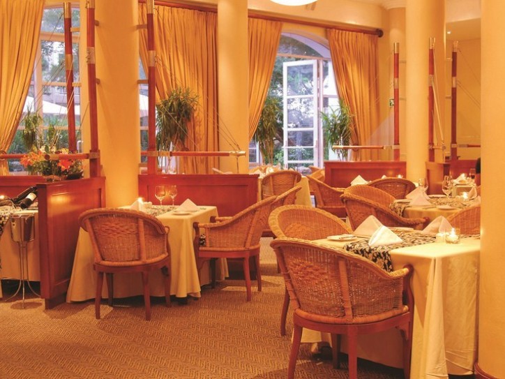 Waterfront hotel Card image