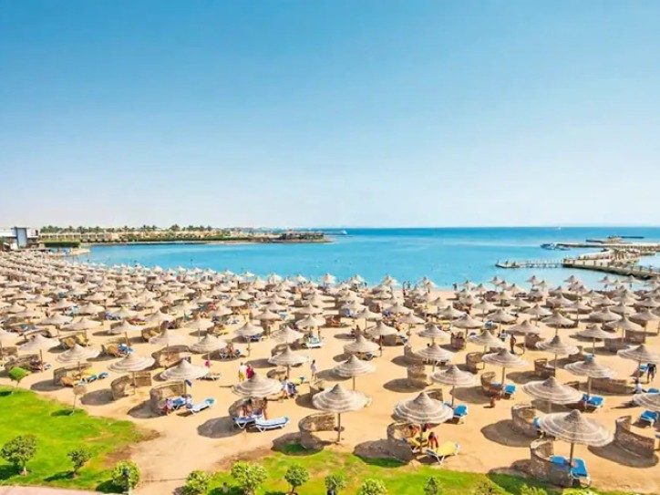 Relax by the Sea at Our Accessible Beach Hotel Card image